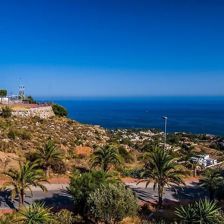 Apartment 712 Iris - Vista Al Mar - A 10 Min De La Playa Caminando Y 5 Min Del Centro Benalmadena